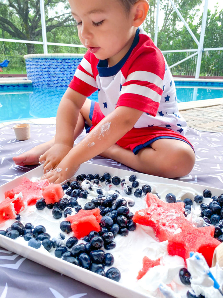 fourth of July sensory bin for 1 year old