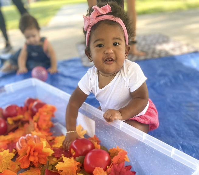 Awesome Fall activities for Babies {and toddlers that put
