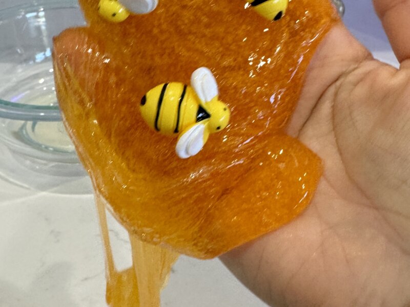 Honey-scented slime recipe